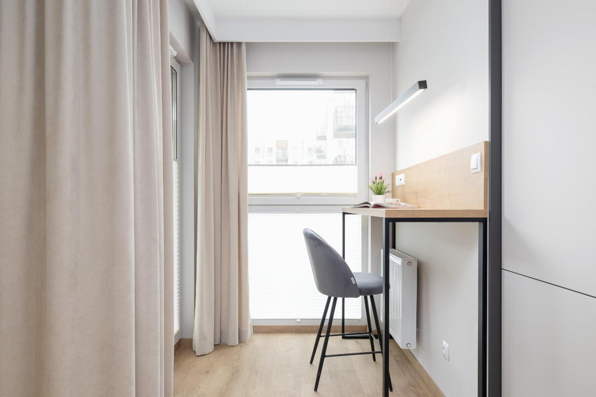 Bright Apartment In Krakow With Garden, Air Conditioning, Parking And Desk By Renters Prestige Εξωτερικό φωτογραφία