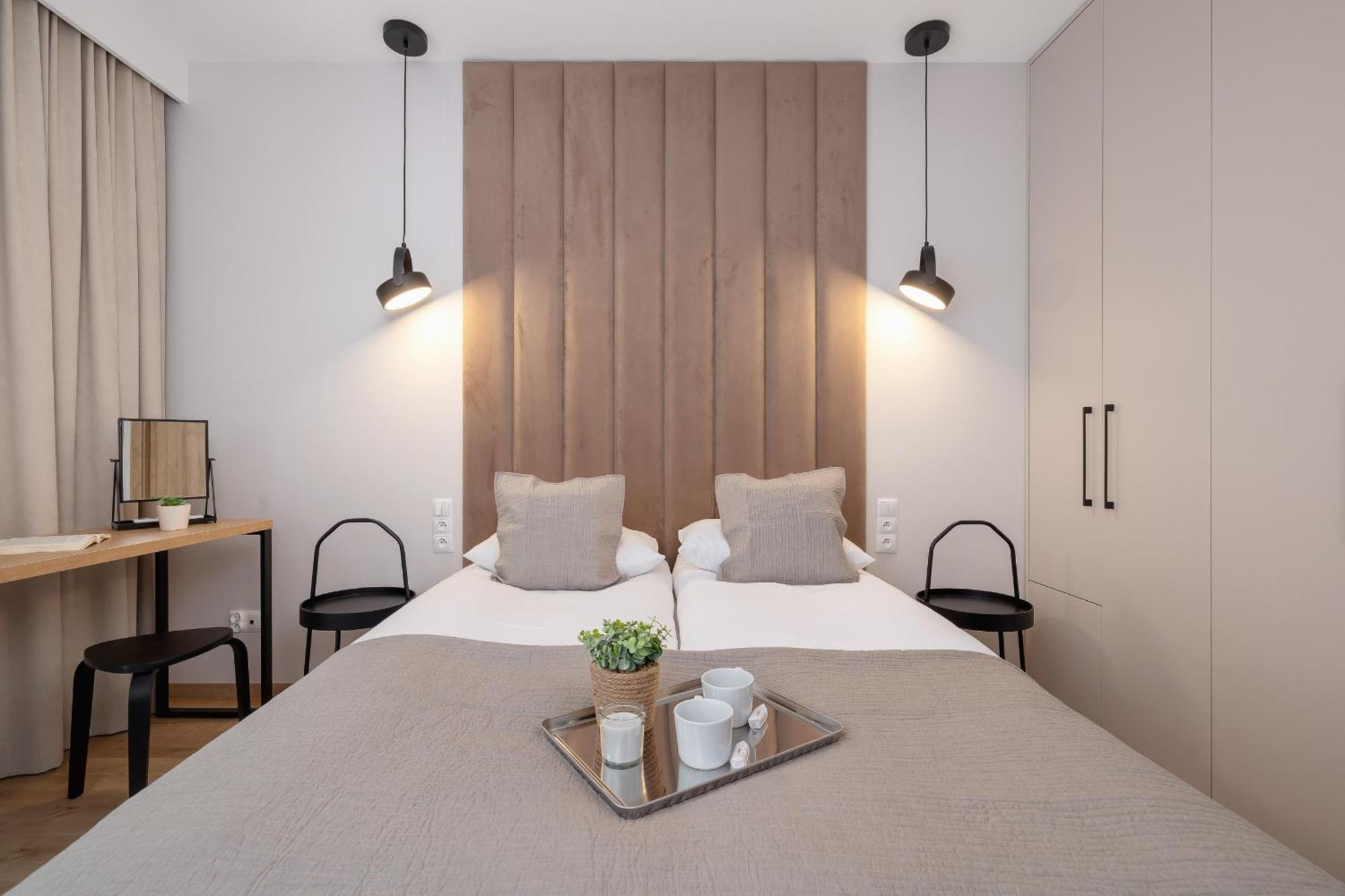 Bright Apartment In Krakow With Garden, Air Conditioning, Parking And Desk By Renters Prestige Εξωτερικό φωτογραφία
